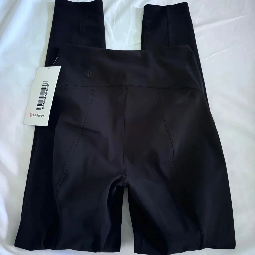 🆕🖤 Lululemon Here to There High Rise 7/8 Pant - Black